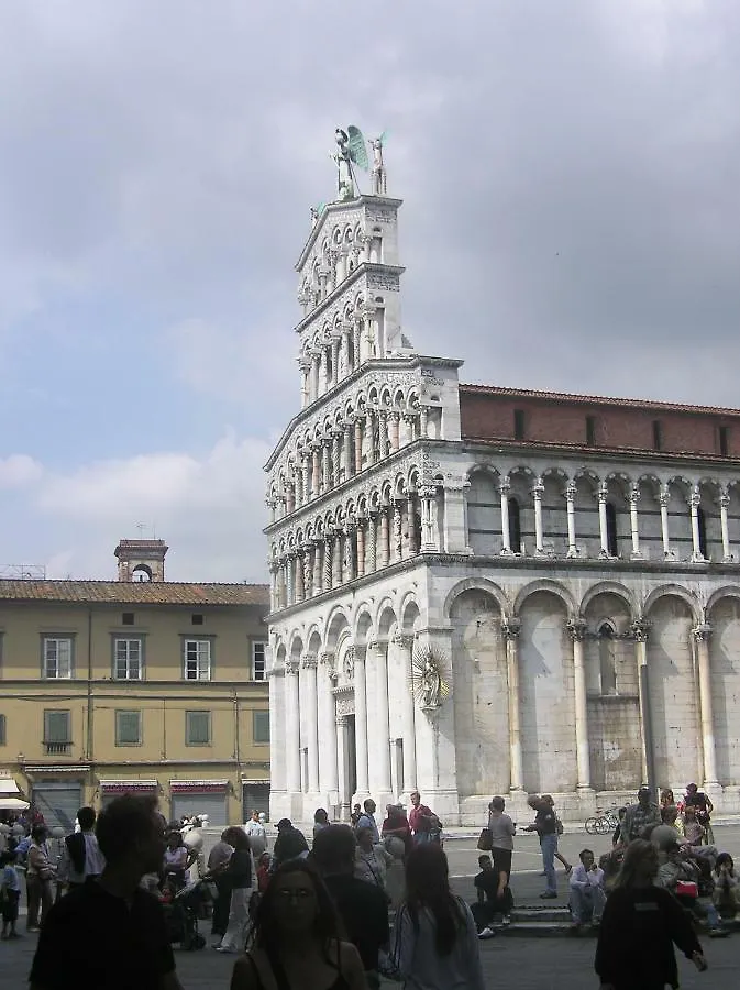 Residenza Al Fillungo Apartment Lucca Italy